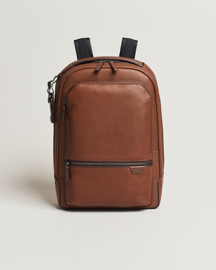 TUMI Harrison Bradner Leather Backpack Cognac – Marrone