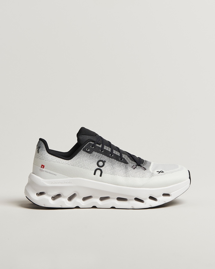 On Cloudtilt Black/Ivory – Bianco