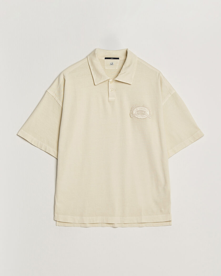 C.P. Company Boxy Fit Cotton Logo Polo Cream – Bianco