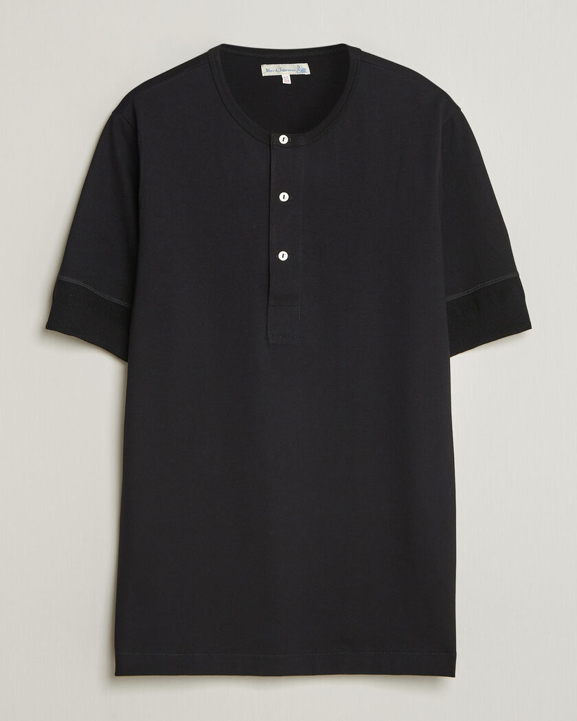 Merz b. Schwanen Classic Organic Cotton Short Sleeve Henley Black – Nero