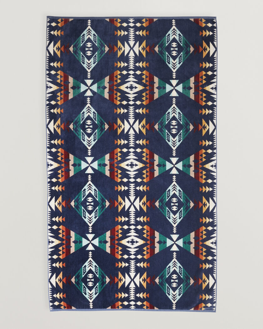 Pendleton Oversized Jacquard Spa Towel Diamond Peak – Multicolore