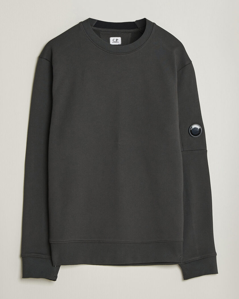 C.P. Company Diagonal Raised Fleece Lens Sweatshirt Dark Grey – Grigio