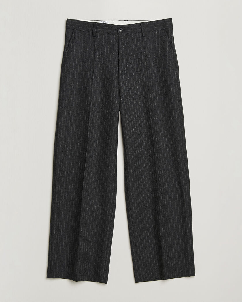  Filippa K Hector Wool Flannel Pinstriped Trousers Anthracite – Grigio