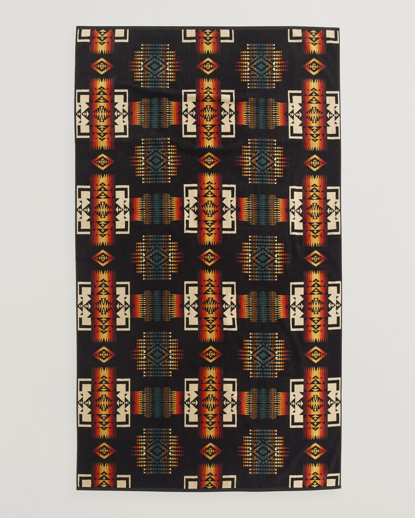 Pendleton Oversized Jacquard Spa Towel Black – Nero