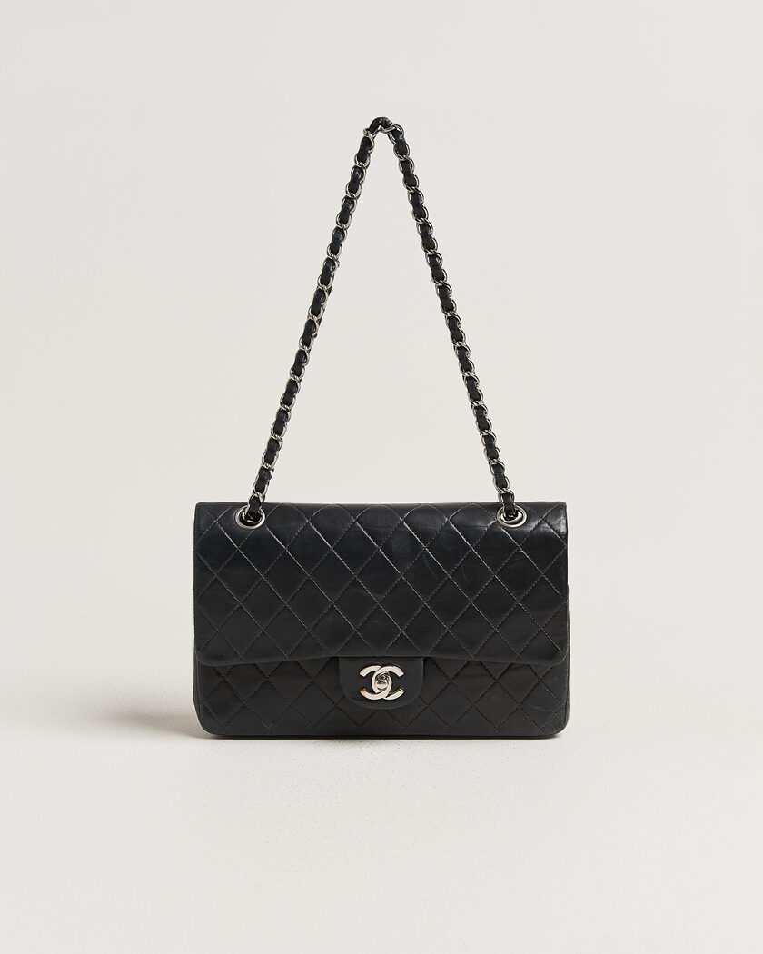 Chanel Pre-Owned Classic Medium Double Flap Bag Lambskin Black – Nero