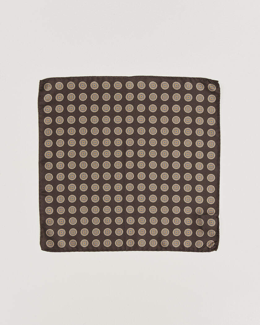 Amanda Christensen Silk Twill Medallion Pocket Square Brown – Marrone