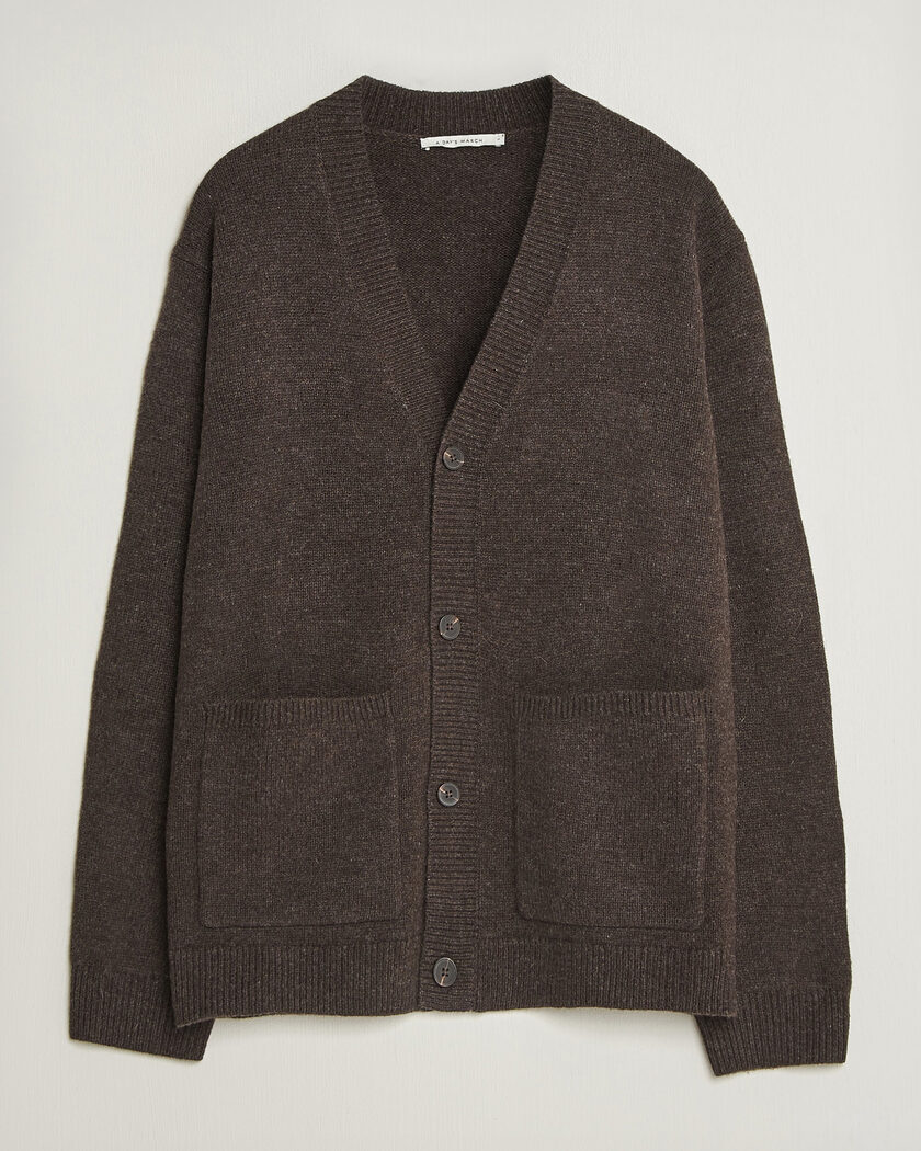 A Day's March Jarrow Lambswool Cardigan Dark Brown – Marrone