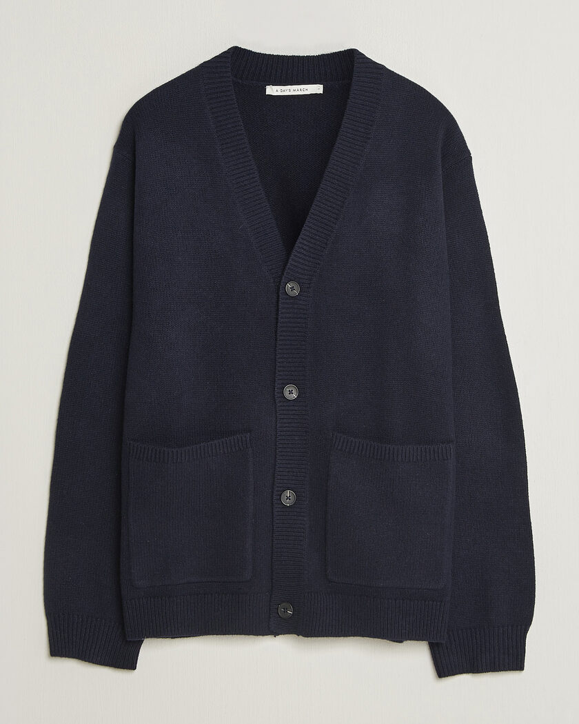 A Day's March Jarrow Lambswool Cardigan Navy – Blu