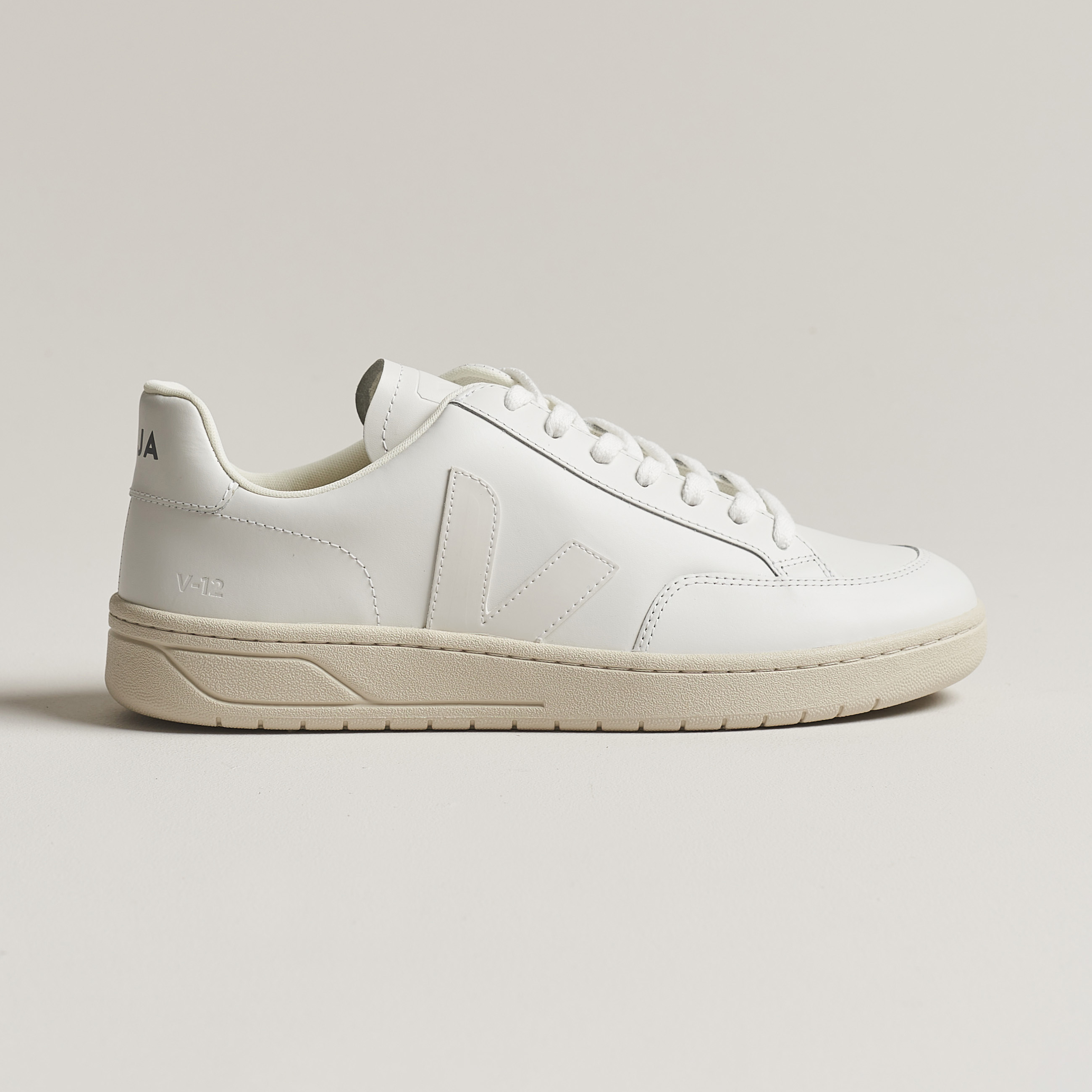 VEJA Women's V-12 Sneaker, Extra White Orchid, 9 main image 1