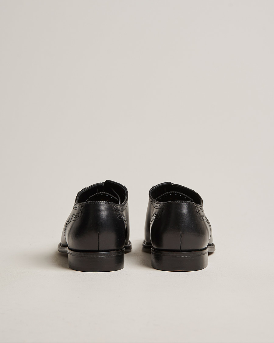 Uomini | Loake 1880 Strand Brogue Black Calf | Loake 1880 | Strand Brogue Black Calf