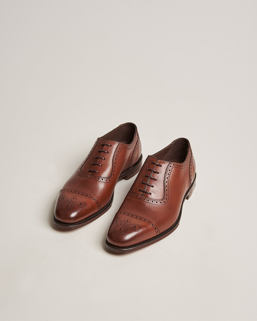 Uomini | Loake 1880 Strand Brogue Mahogany Burnished Calf | Loake 1880 | Strand Brogue Mahogany Burnished Calf