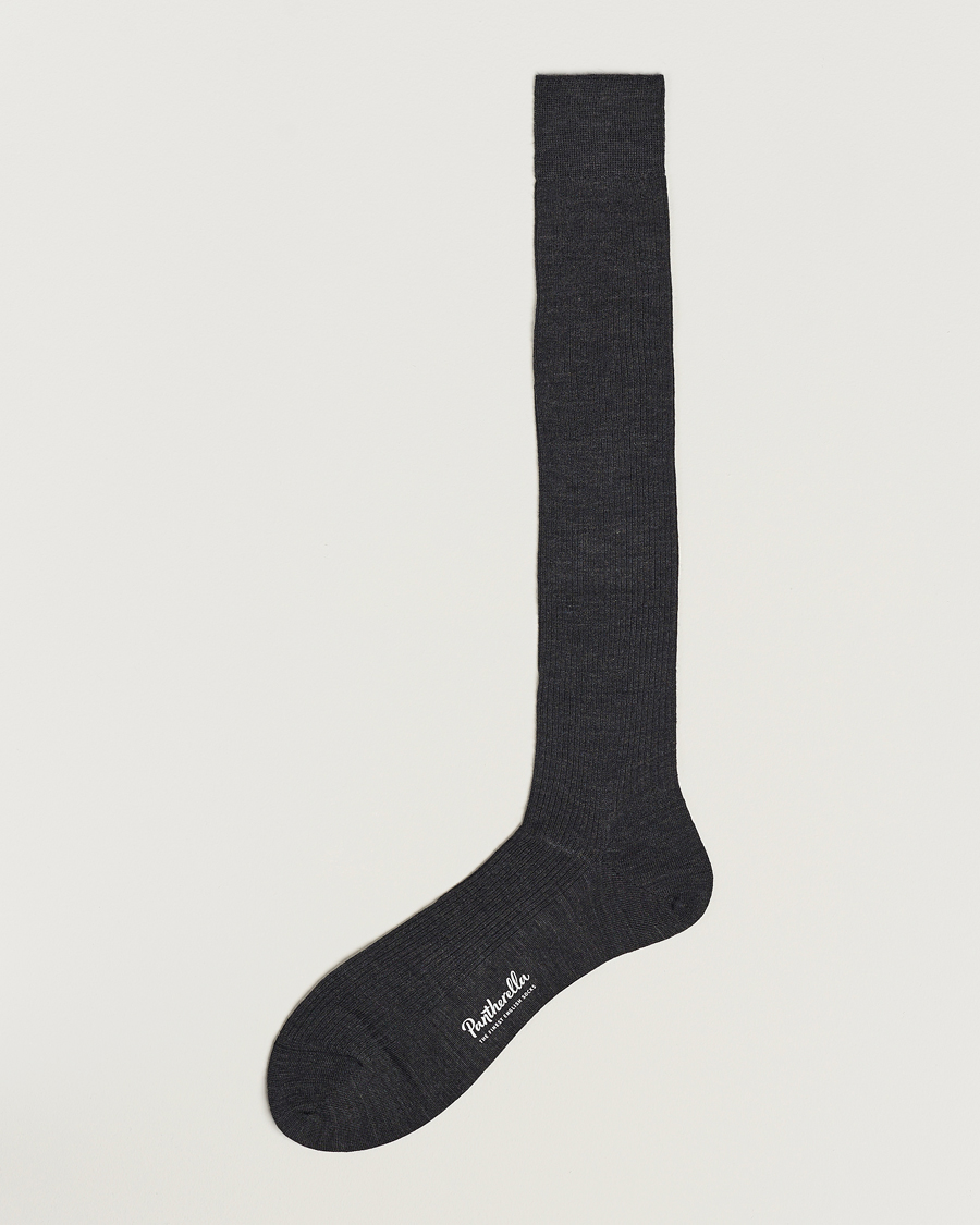 Uomini | Biancheria intima | Pantherella | Naish Long Merino/Nylon Sock Charcoal