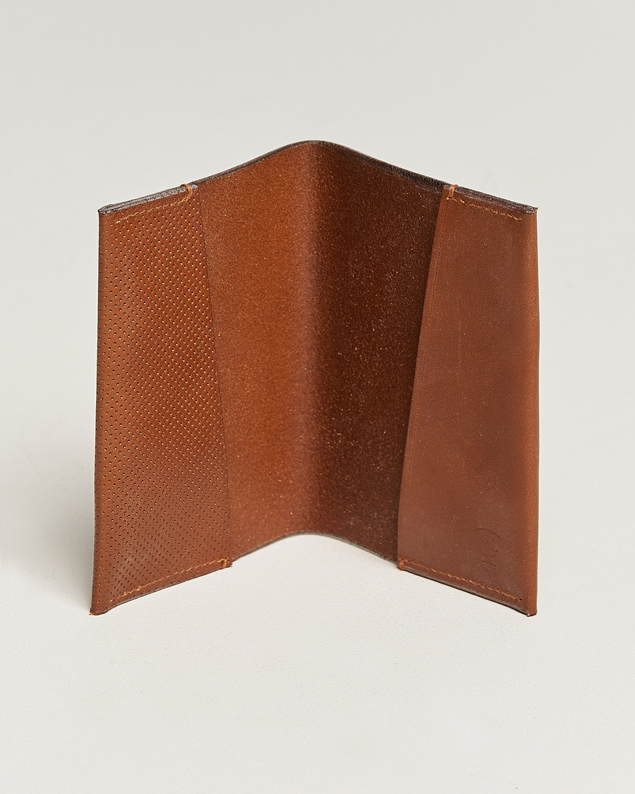 Uomini | Portafogli | Tärnsjö Garveri | TG1873 Passport Cover Cognac