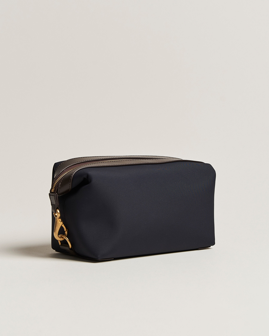 Uomini | Borse | Mismo | M/S Nylon Washbag Navy/Dark Brown