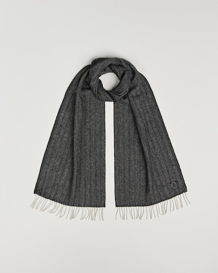 Uomini | Amanda Christensen Wool Herringbone Scarf Black | Amanda Christensen | Wool Herringbone Scarf Black