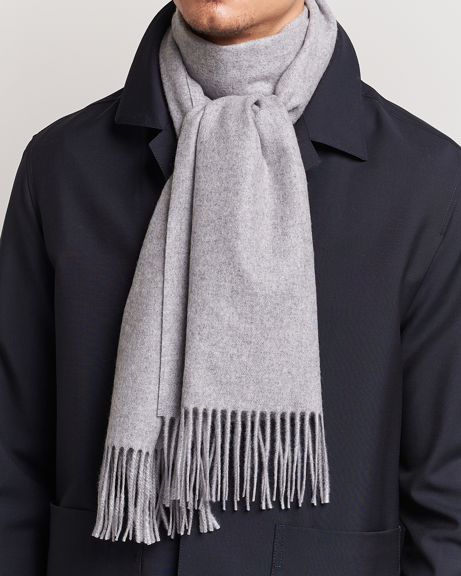 Uomini | Piacenza Cashmere Cashmere Scarf Light Grey | Piacenza Cashmere | Cashmere Scarf Light Grey