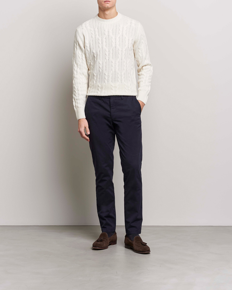 Uomini | Pantaloni | Oscar Jacobson | Danwick Side Adjusters Chino Navy