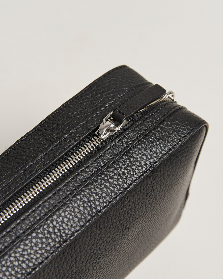 Uomini | Borse | Tiger of Sweden | Wes Grained Leather Toilet Bag Black