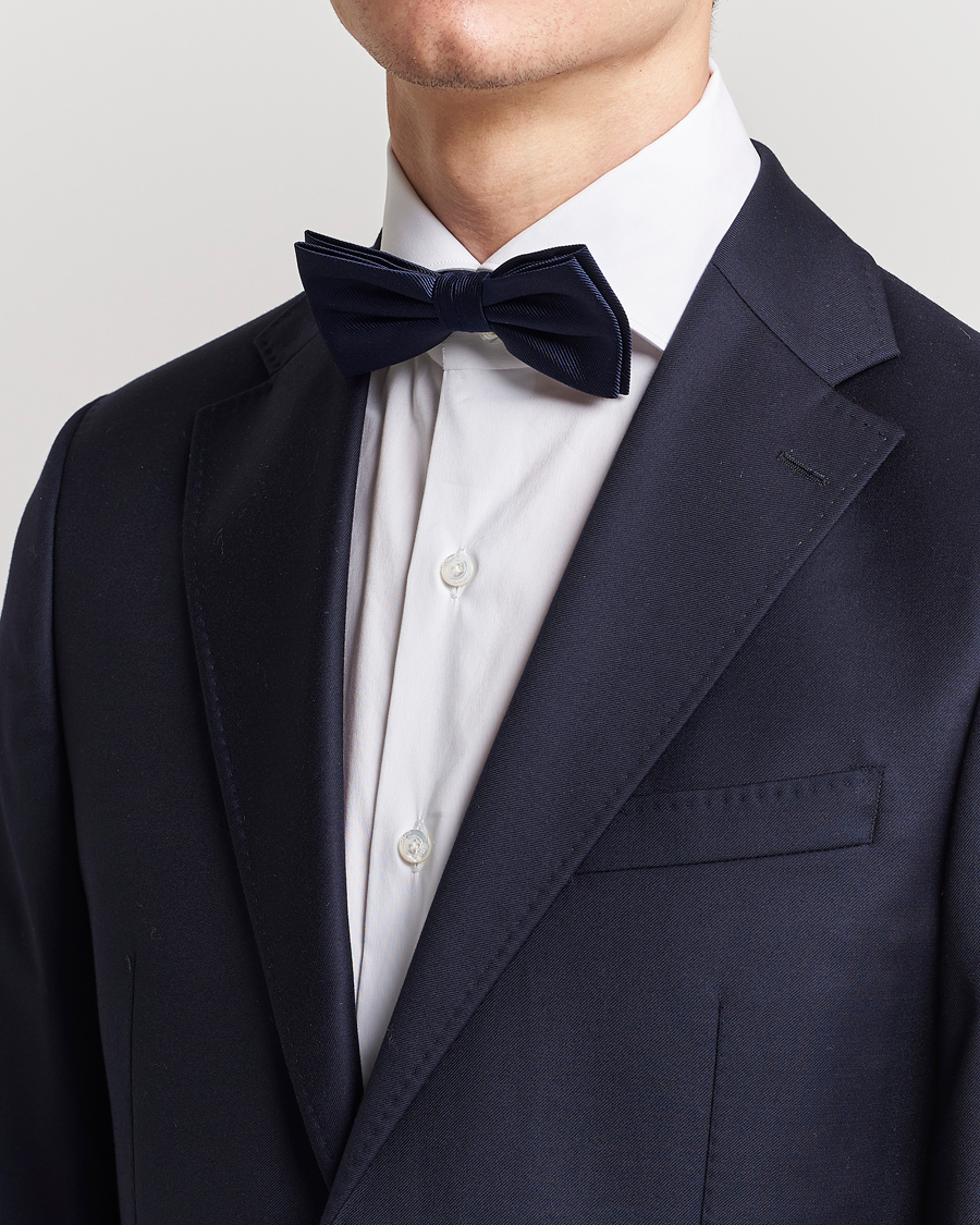 Uomini | Amanda Christensen Pre Tie Silk Navy | Amanda Christensen | Pre Tie Silk Navy