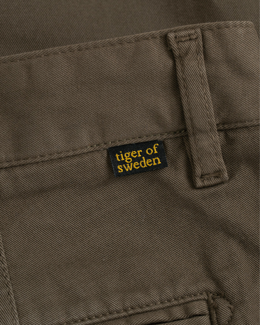 Uomini | Pantaloni | Tiger of Sweden Jeans | River Stretch Pants Timber Brown