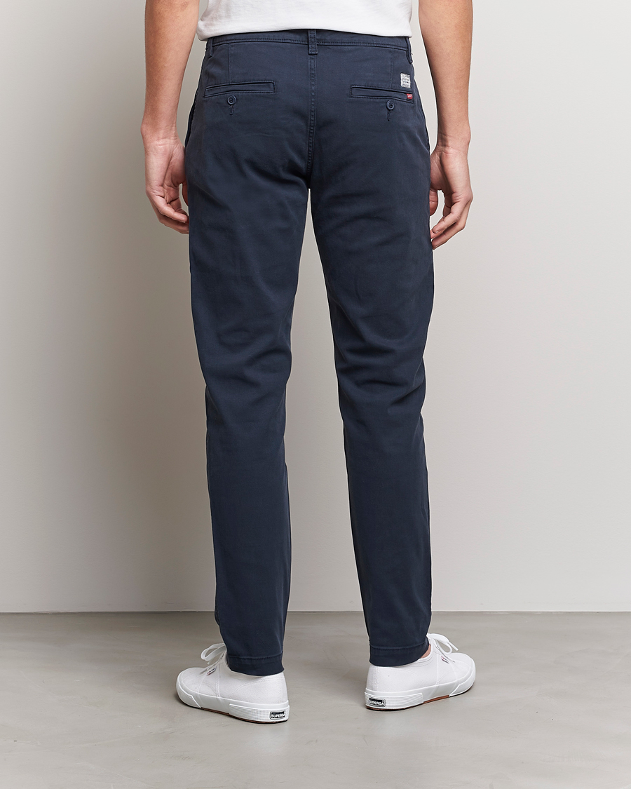 Uomini | Pantaloni | Levi's | Garment Dyed Stretch Chino Baltic Navy