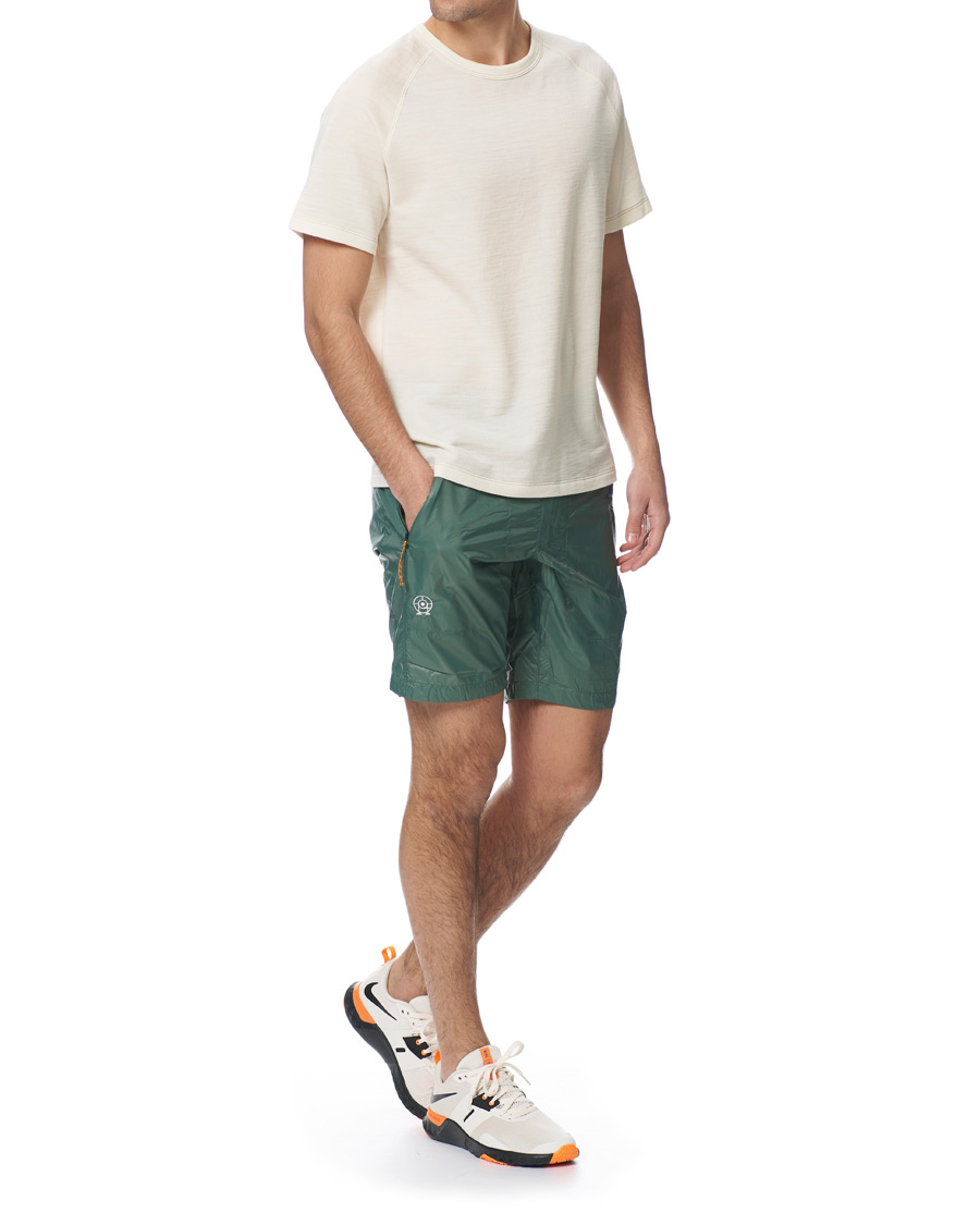 Uomini | Pantaloncini | Peak Performance | Ben Gorham Windbreaker Shorts Green
