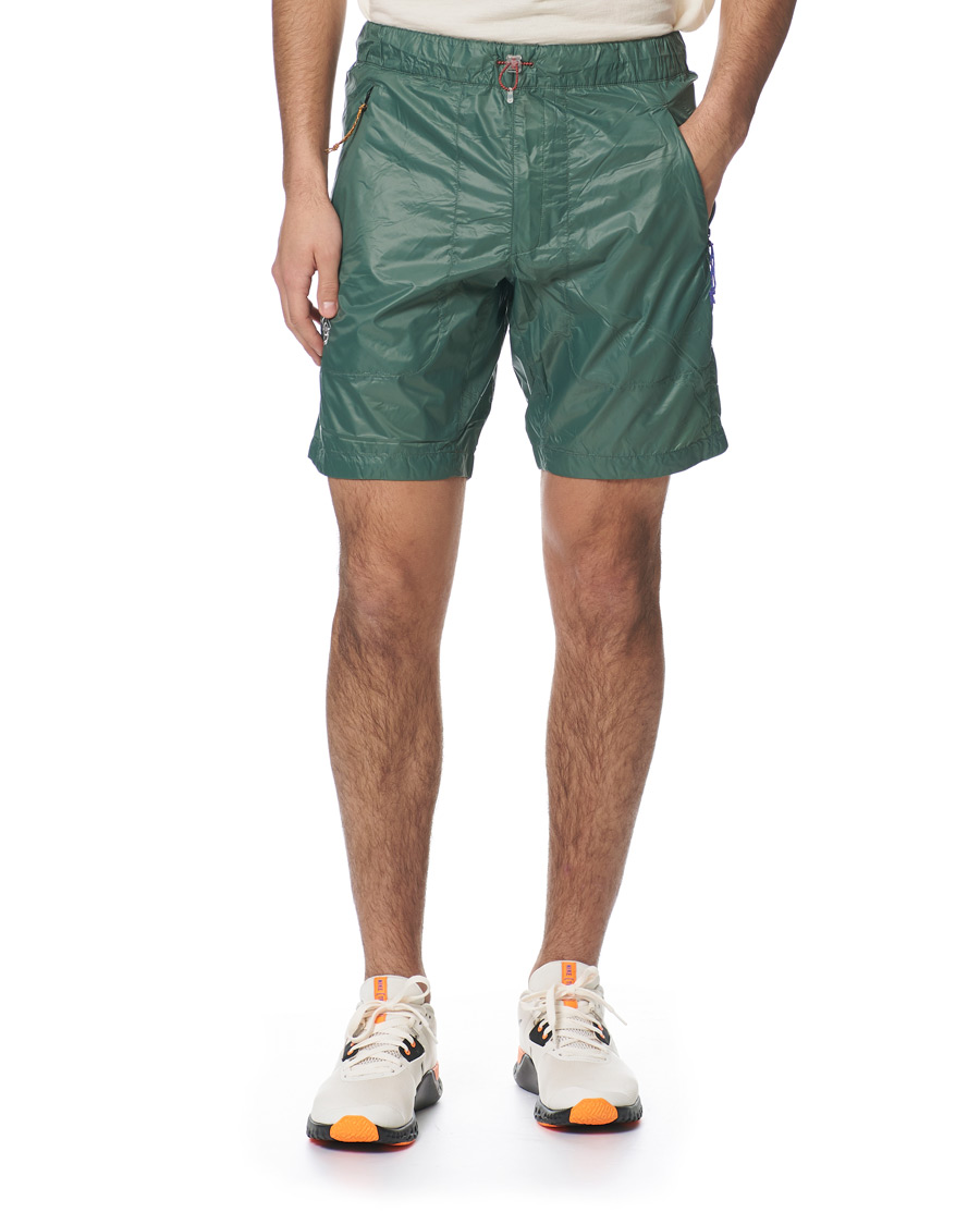 Uomini | Pantaloncini | Peak Performance | Ben Gorham Windbreaker Shorts Green