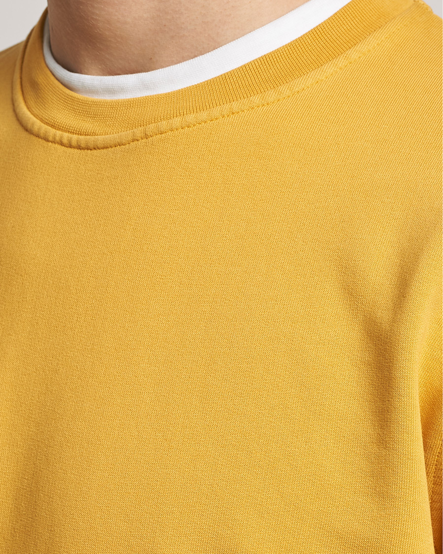 Uomini | Maglieria | Colorful Standard | Classic Organic Crew Neck Sweat Burned Yellow