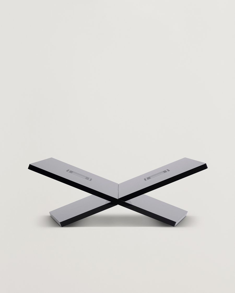 Uomini | New Mags A Bookstand Black | New Mags | A Bookstand Black