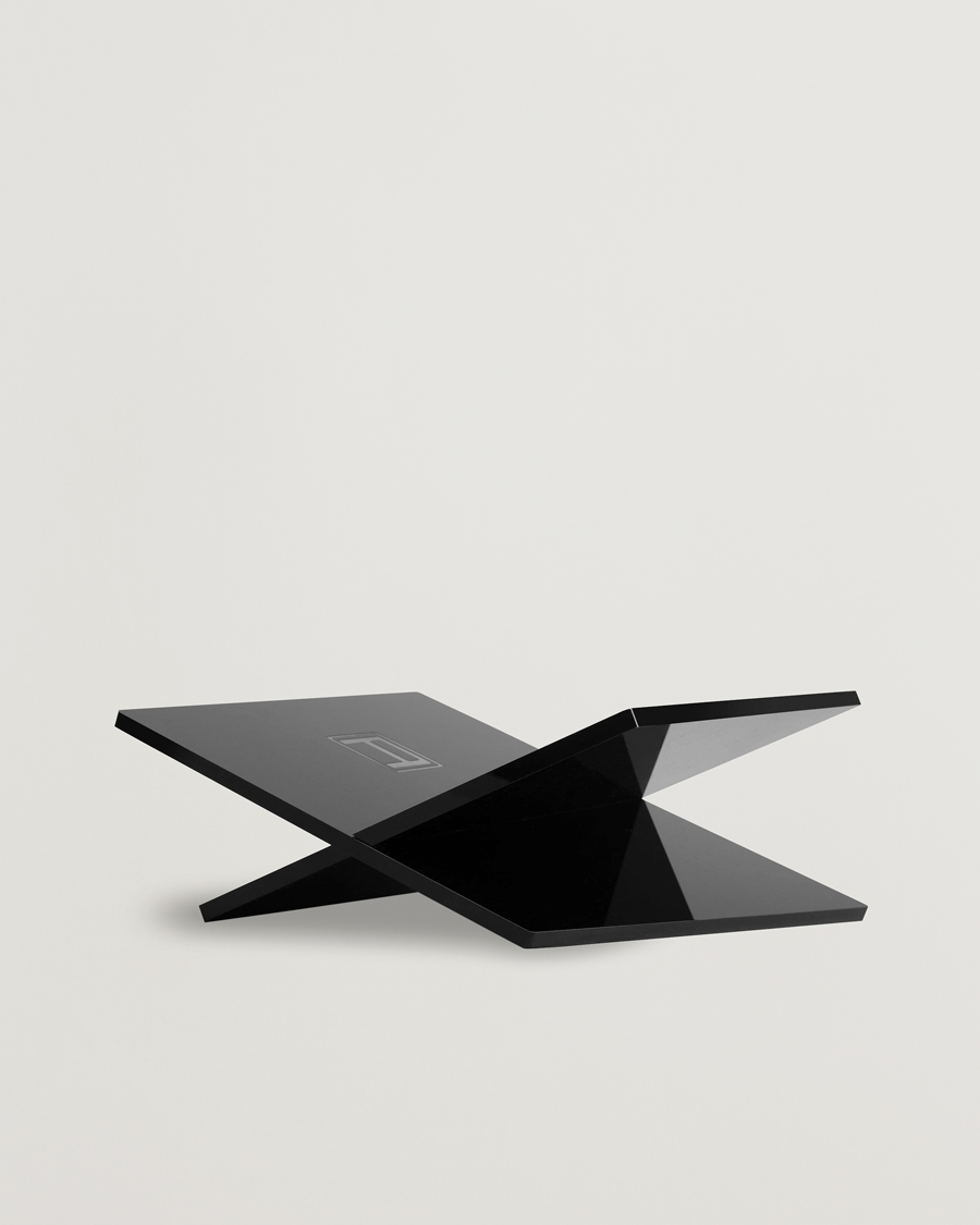 Uomini | New Mags A Bookstand Black | New Mags | A Bookstand Black