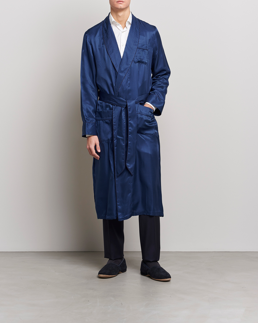 Uomini | Derek Rose Pure Silk Striped Dressing Gown Navy | Derek Rose | Pure Silk Striped Dressing Gown Navy