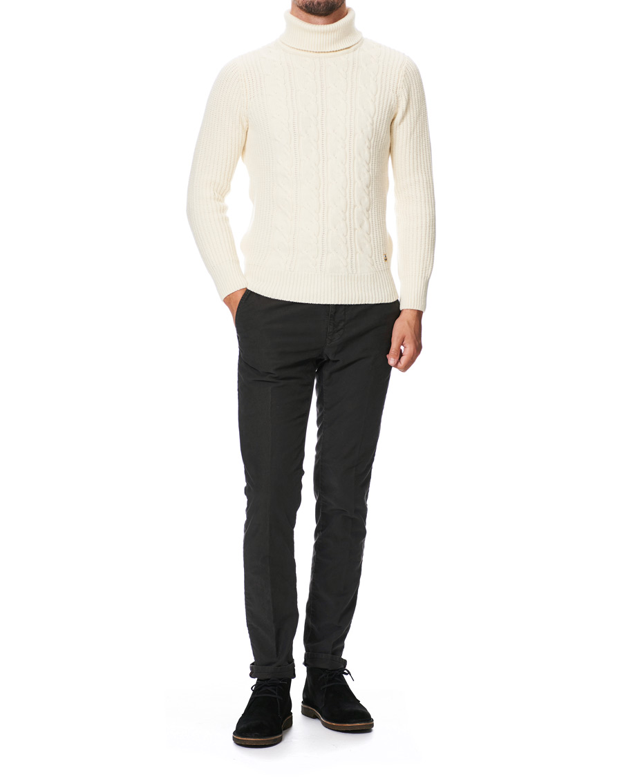 Uomini | Pantaloni | Incotex | Slim Fit Garment Dyed Washed Slacks Black