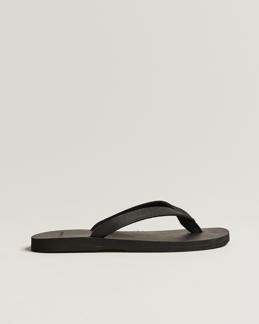 Uomini | The Resort Co Saffiano Leather Flip-Flop Black | The Resort Co | Saffiano Leather Flip-Flop Black