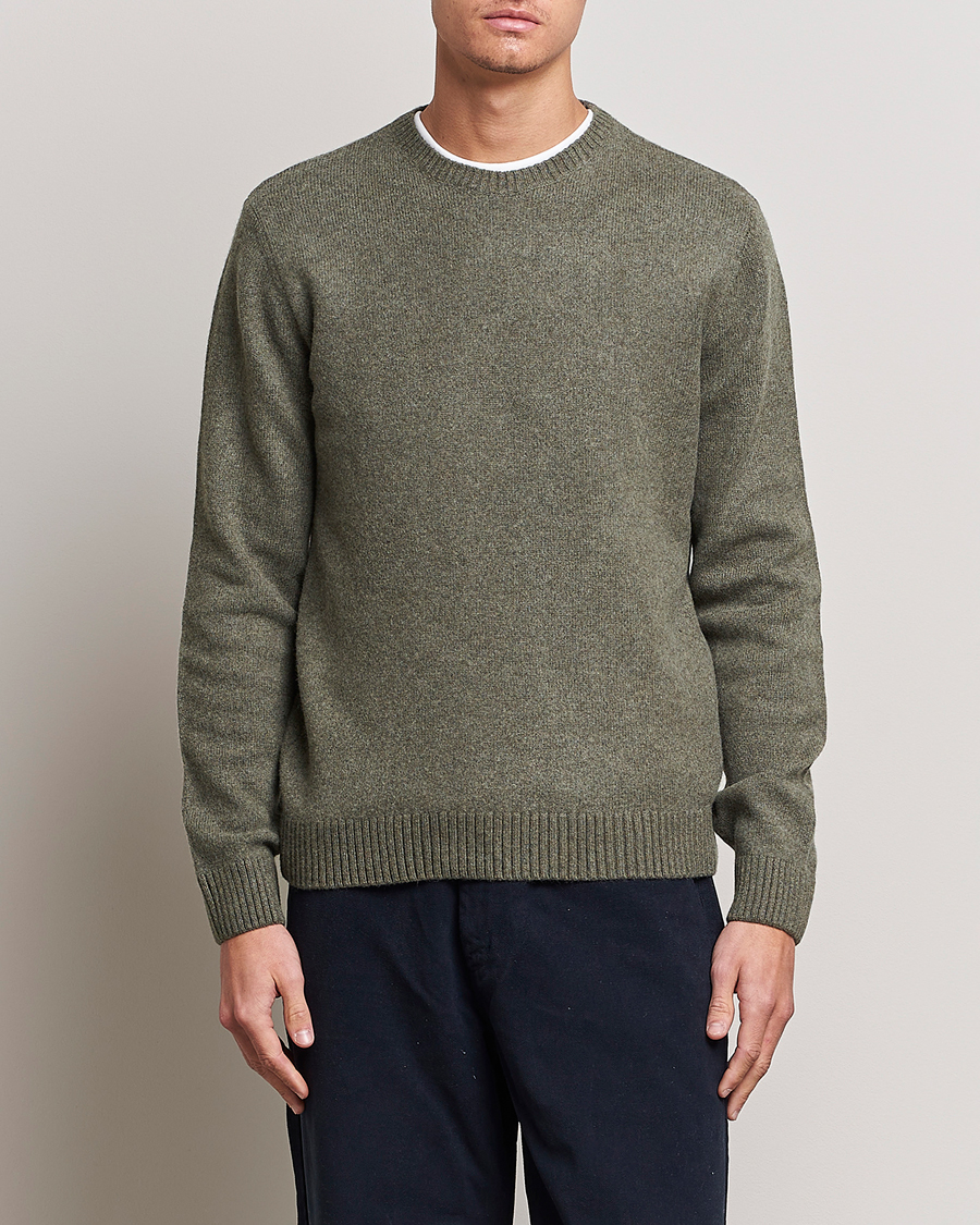 Uomini | Maglieria | Colorful Standard | Classic Merino Wool Crew Neck Dusty Olive