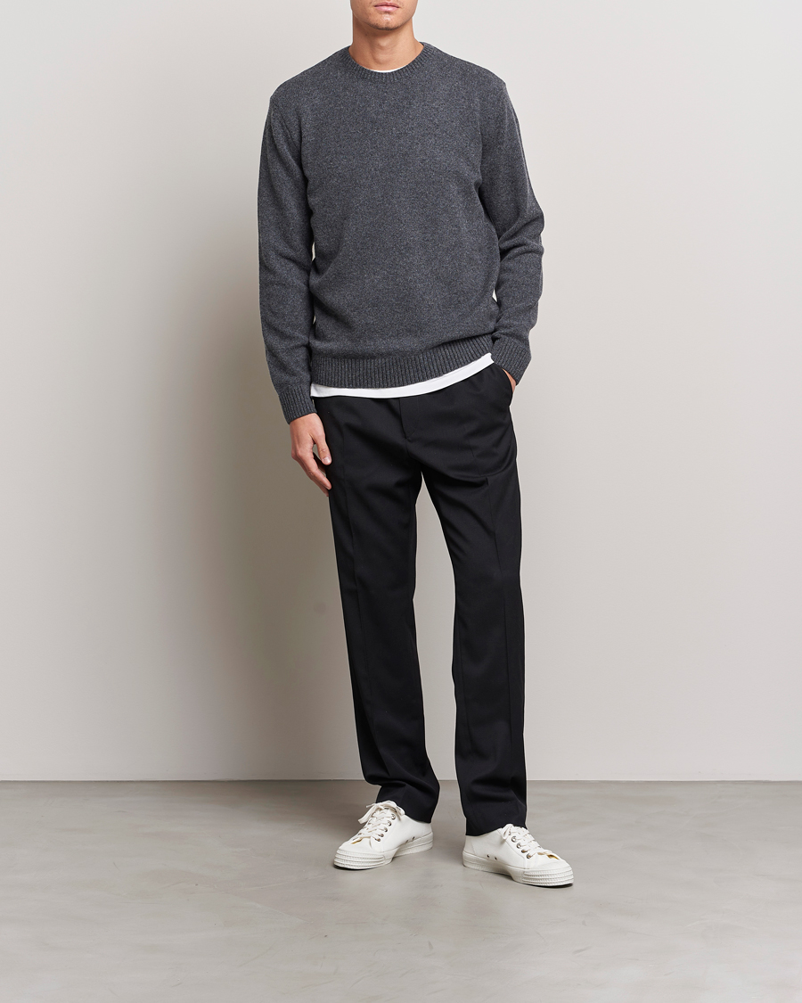 Uomini | Maglieria | Colorful Standard | Classic Merino Wool Crew Neck Lava Grey