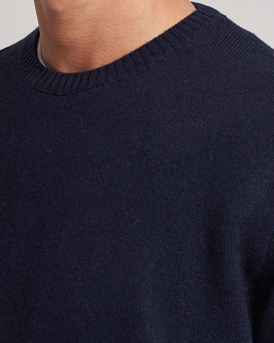 Uomini | Maglieria | Colorful Standard | Classic Merino Wool Crew Neck Navy Blue