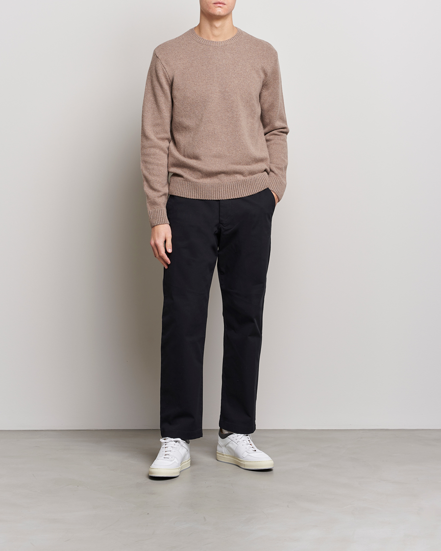Uomini | Maglieria | Colorful Standard | Classic Merino Wool Crew Neck Warm Taupe