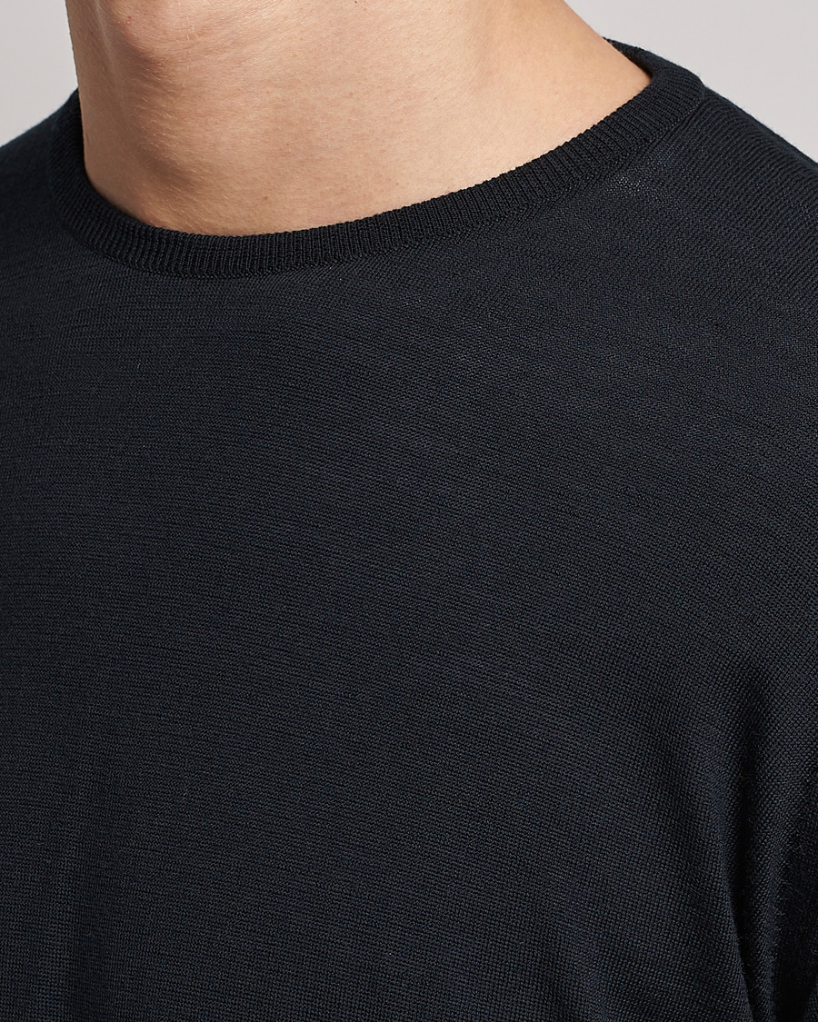 Uomini | Maglieria | John Smedley | Lundy Extra Fine Merino Crew Neck Black
