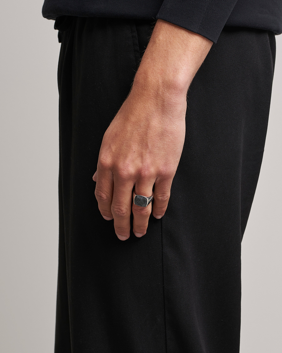 Uomini | Tom Wood Cushion Larvikite Ring Silver | Tom Wood | Cushion Larvikite Ring Silver