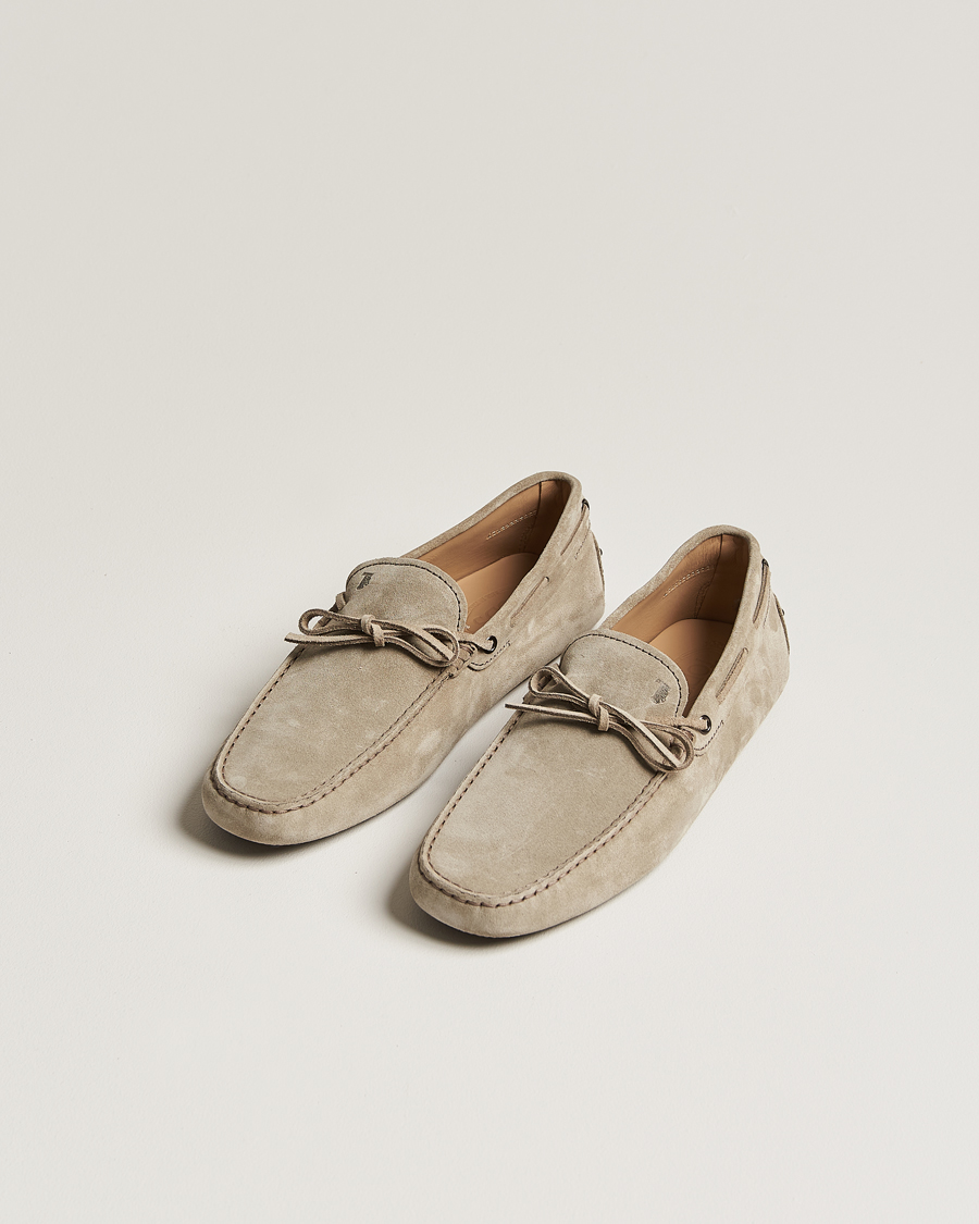 Uomini | Tod's Lacetto Gommino Carshoe Taupe Suede | Tod's | Lacetto Gommino Carshoe Taupe Suede