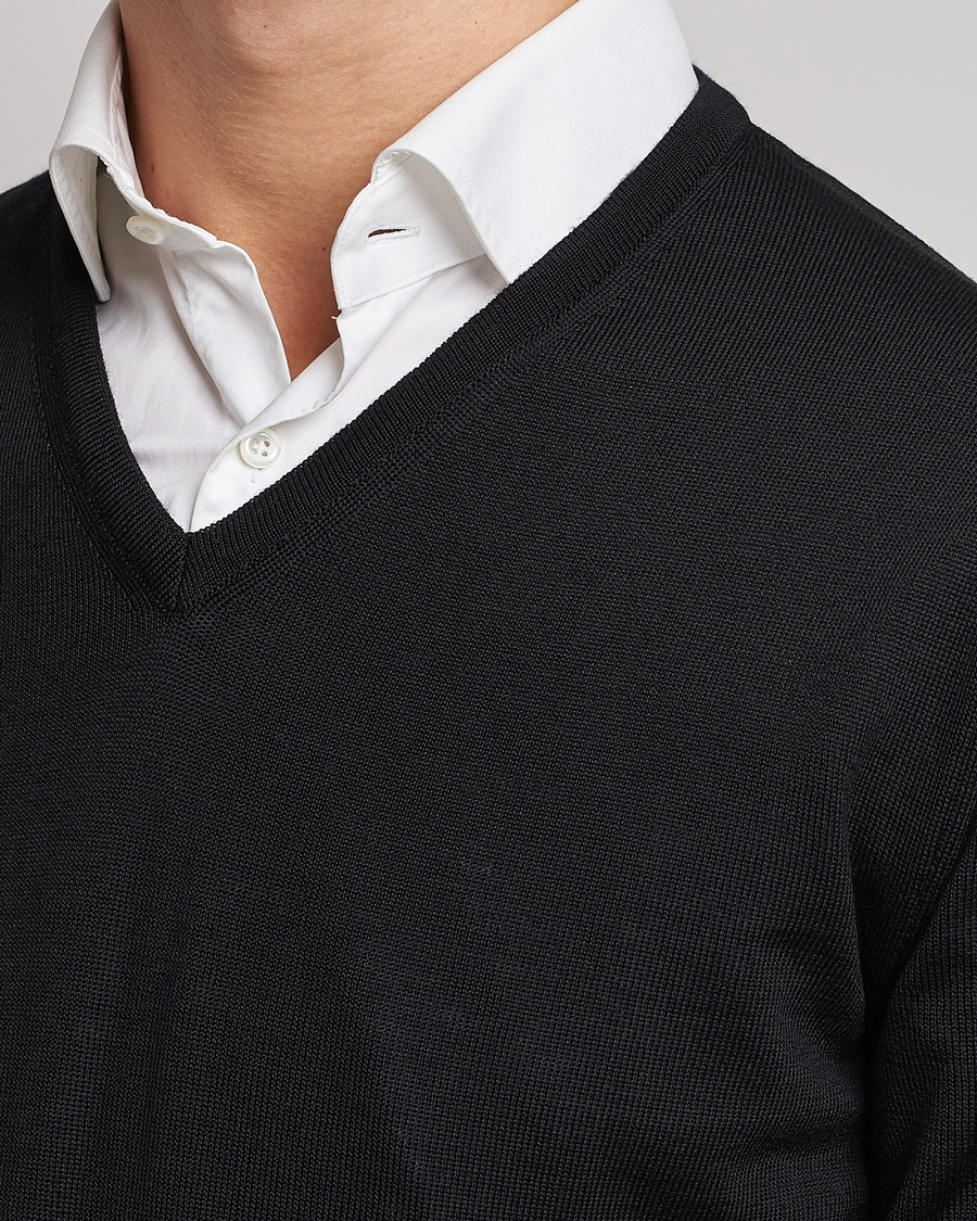 Uomini | Maglieria | Stenströms | Merino V-Neck Black
