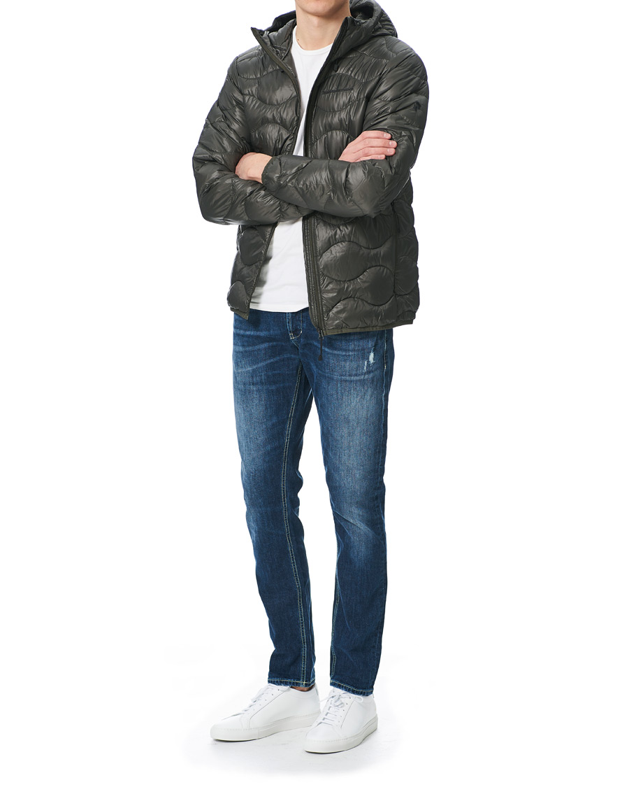 Uomini | Giacche | Peak Performance | Helium Hooded Jacket Black Olive