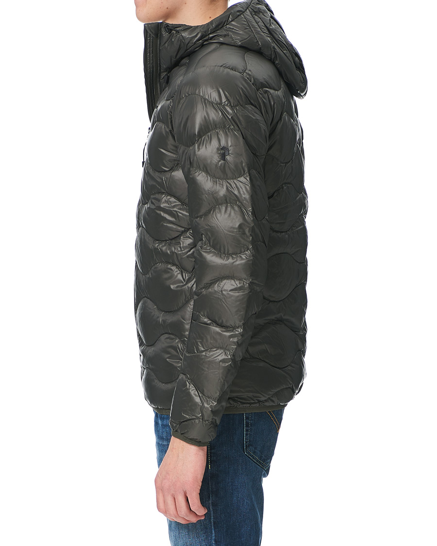 Uomini | Giacche | Peak Performance | Helium Hooded Jacket Black Olive