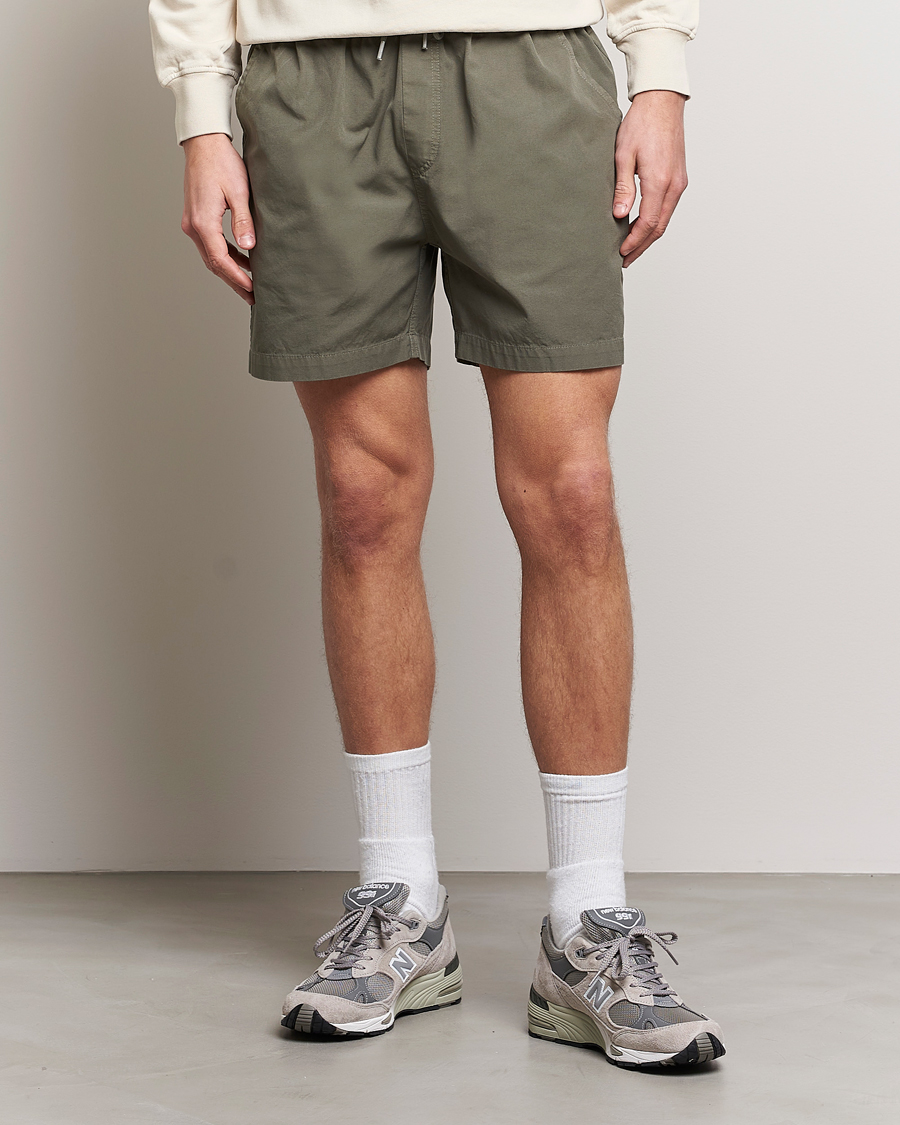 Uomini | Pantaloncini | Colorful Standard | Classic Organic Twill Drawstring Shorts Dusty Olive