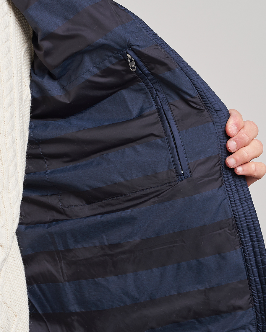 Uomini | Gilet | Gant | The Light Down Gilet Evening Blue
