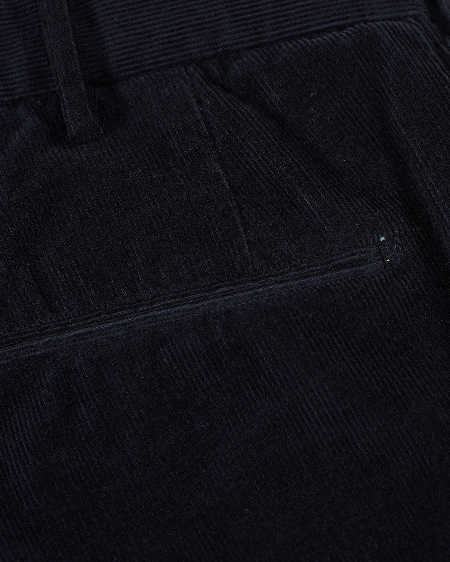 Uomini | Pantaloni | Incotex | Slim Fit Corduroy Trousers Navy