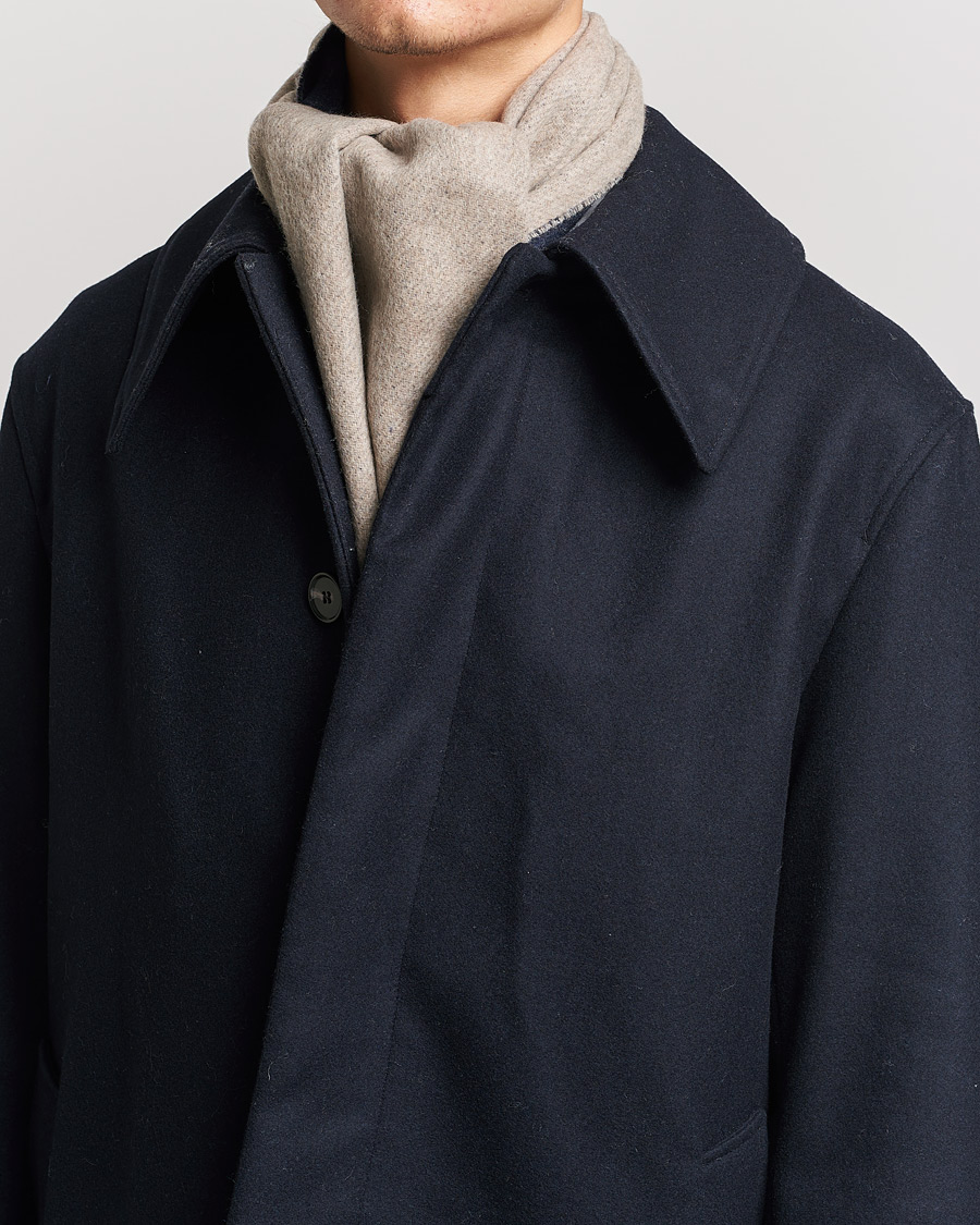 Uomini | Morris Double Face Wool Scarf Navy/Beige | Morris | Double Face Wool Scarf Navy/Beige