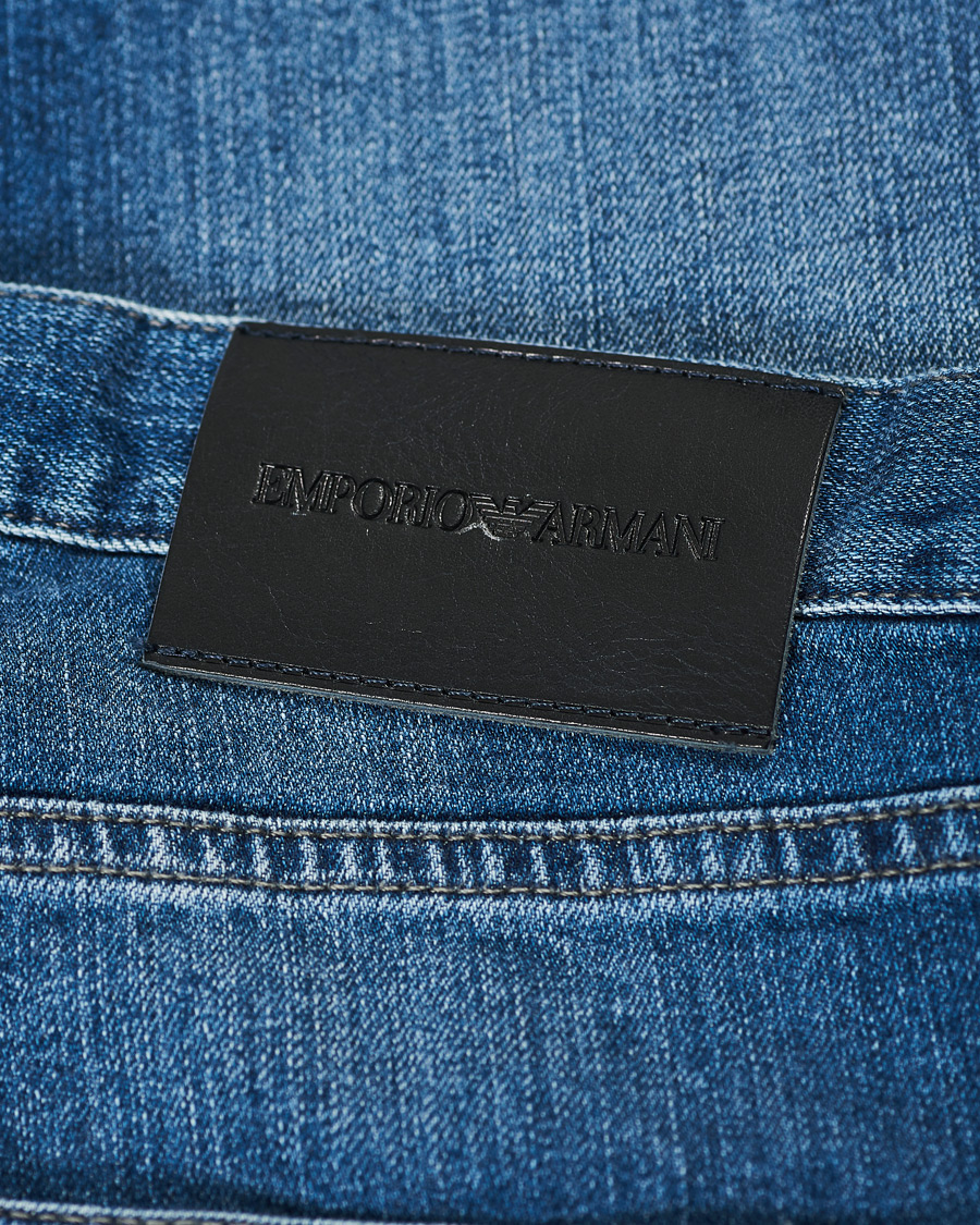 Uomini | Jeans | Emporio Armani | Regular Fit Jeans Medium Blue