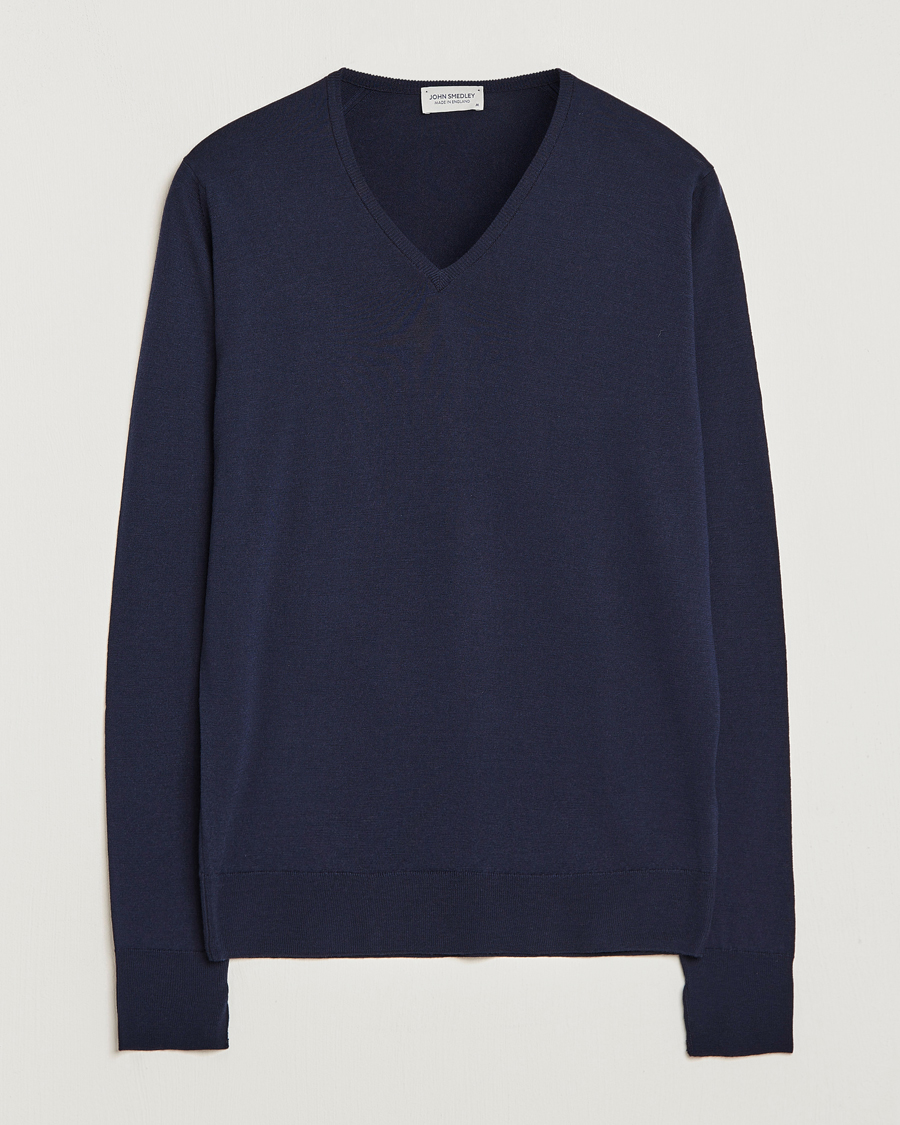 Uomini | Maglieria | John Smedley | Bobby Extra Fine Merino V-Neck Pullover Midnight