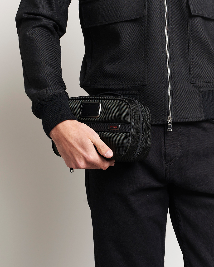 Uomini | Borse | TUMI | Alpha 3 Split Travel Kit Black